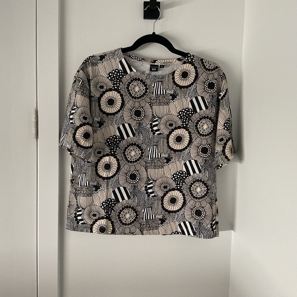 Rare Marimekko/Uniqlo t-shirt size XS (S)